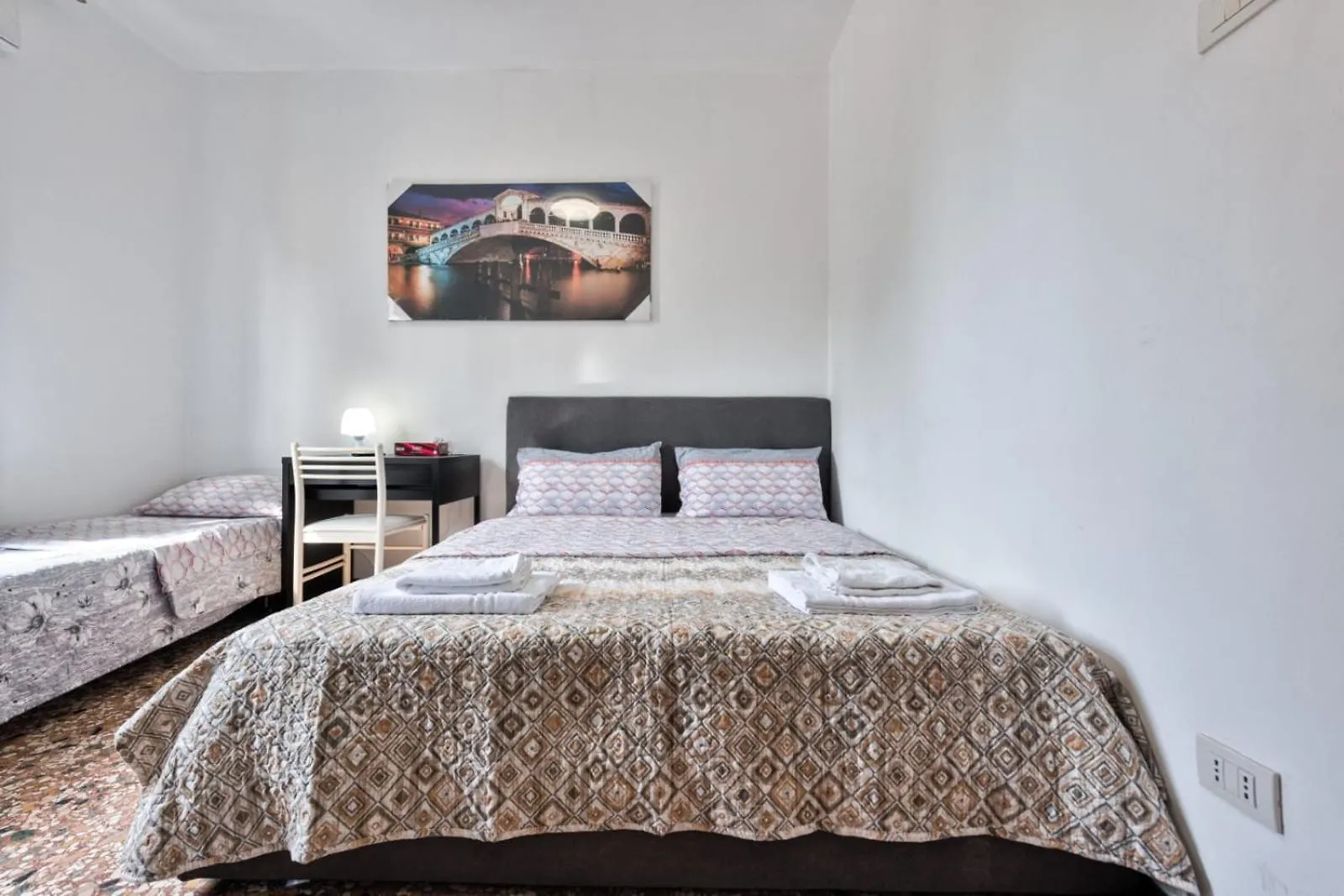 Cozy Best Apartment In City With Free Parking Marghera Guest house